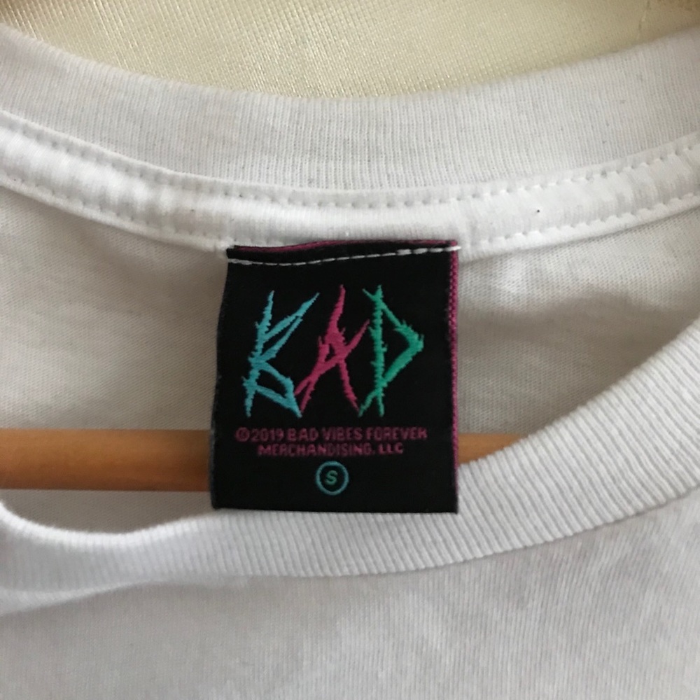 Bad Vibes Forever Kill Hand T - Picture 4 of 5